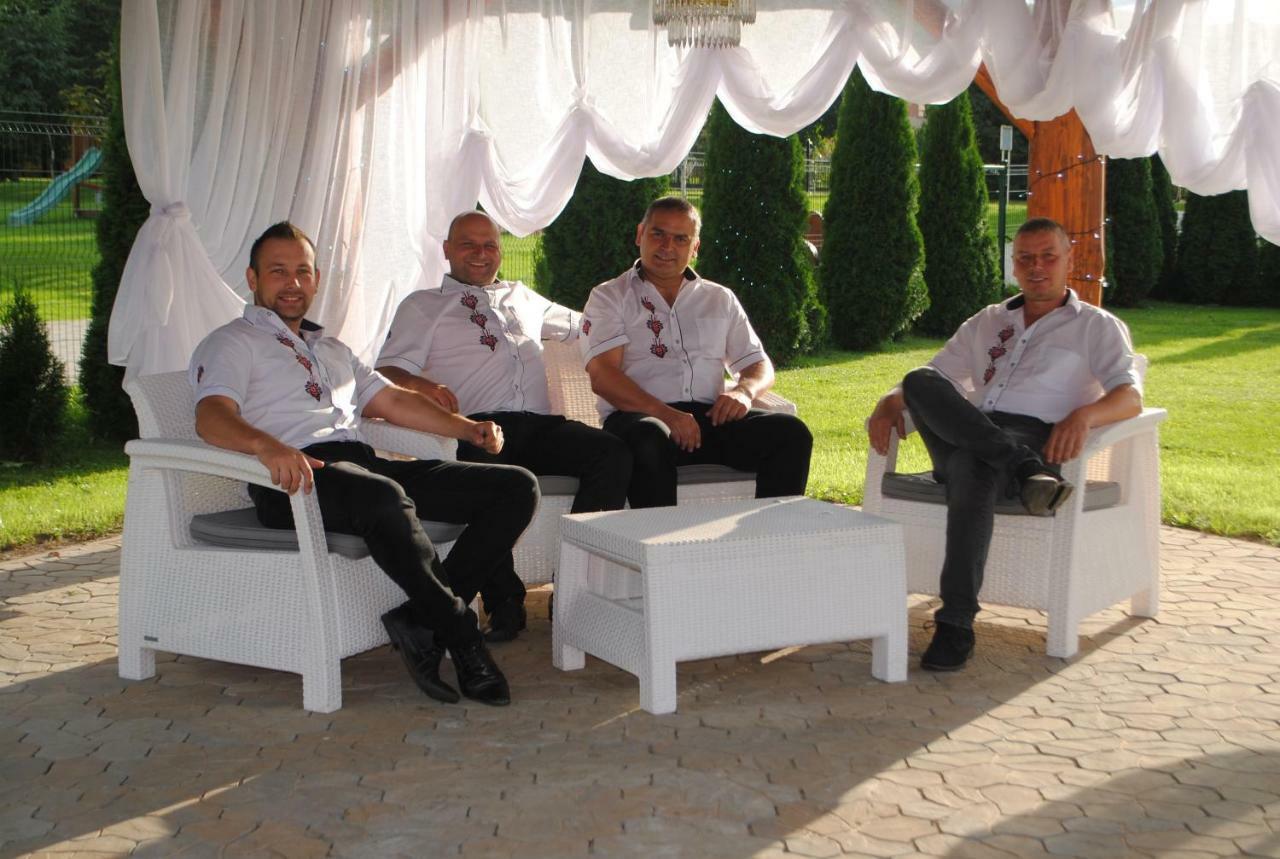 Penzion Nova Spisska Stara Ves Buitenkant foto